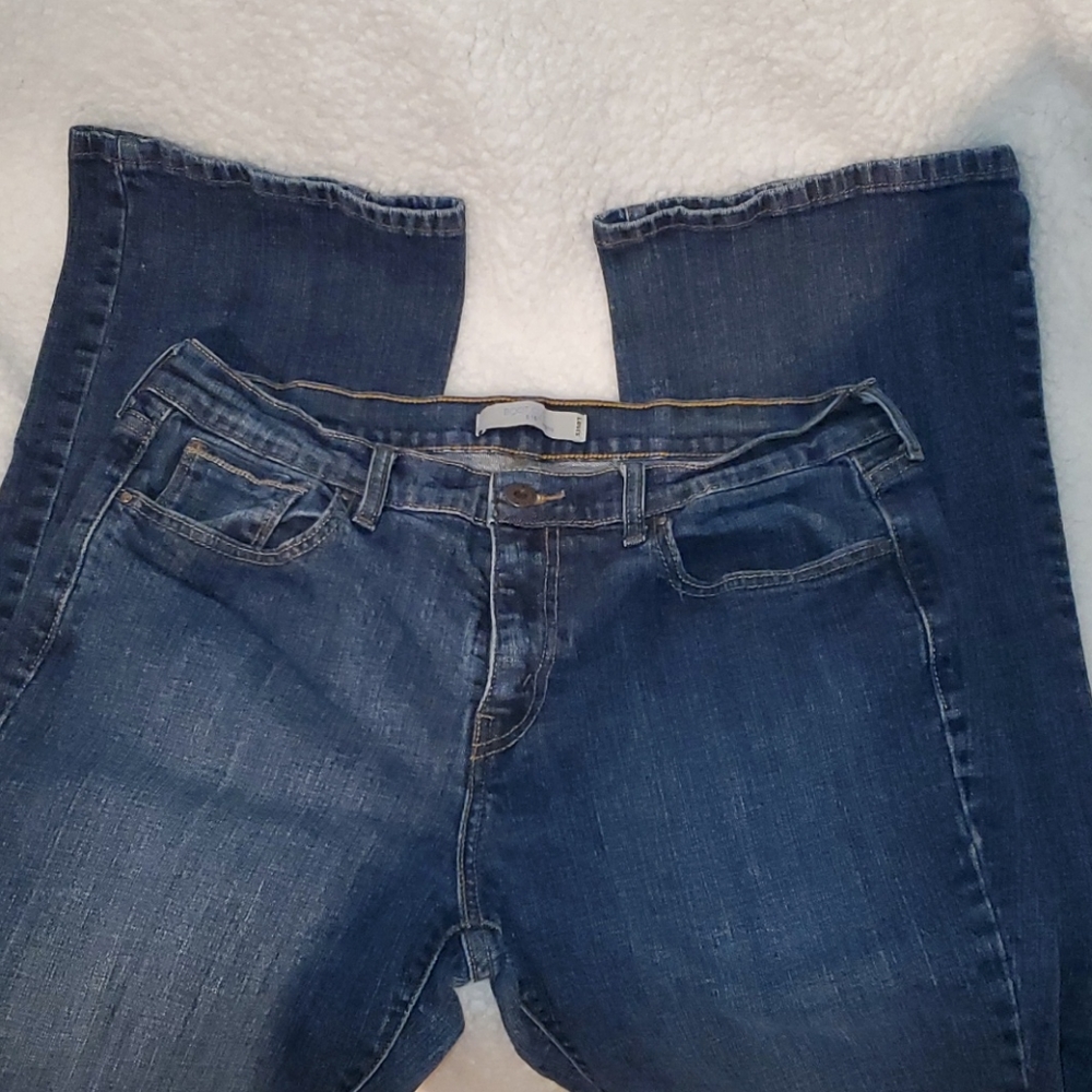 Womans Levi jeans